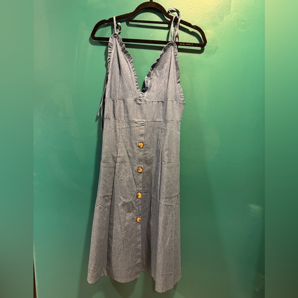 Blue Sleeveless Button-Down Dress